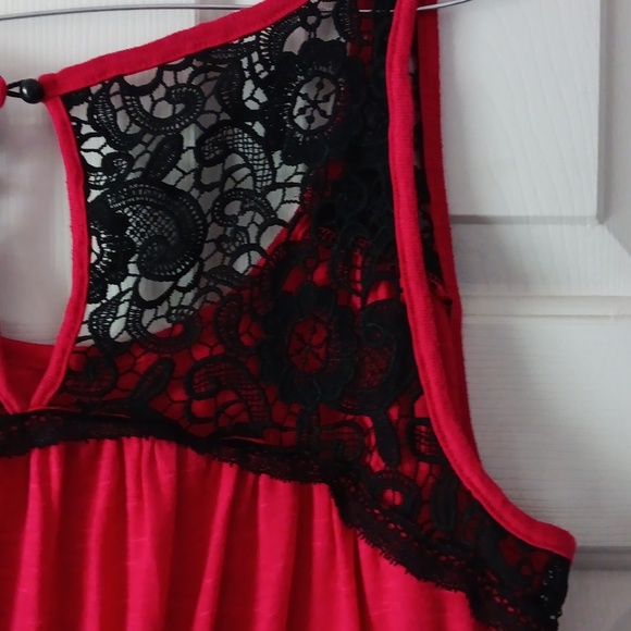 Torrid Knit Cranberry V-Neck Black Lace Inset Size 2 - Picture 4 of 10